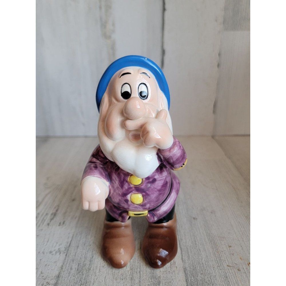 vintage Sneezy Snow White Seven Dwarfs figurine statue‎ japan